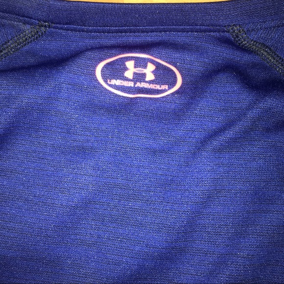 Under Armour Girls Medium Blue T-shirt/ pink logo - Picture 5 of 6